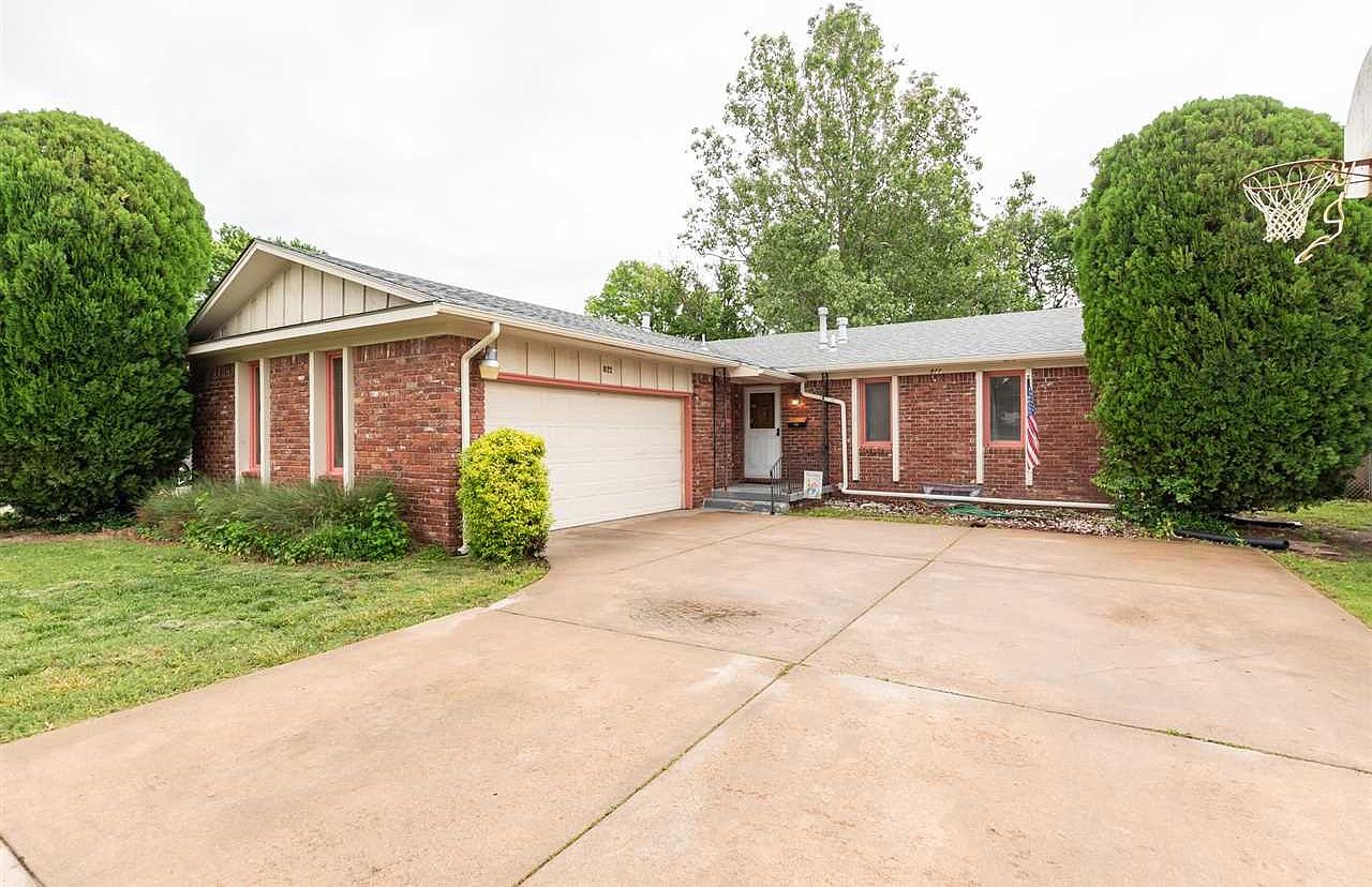 822 S Eastmoor St, Wichita, KS 67207 Zillow