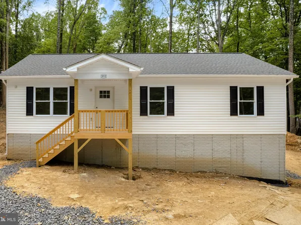 312 White Mule Ln, Harpers Ferry, WV 25425