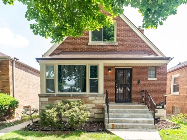 8237 S Talman Ave, Chicago, IL 60652