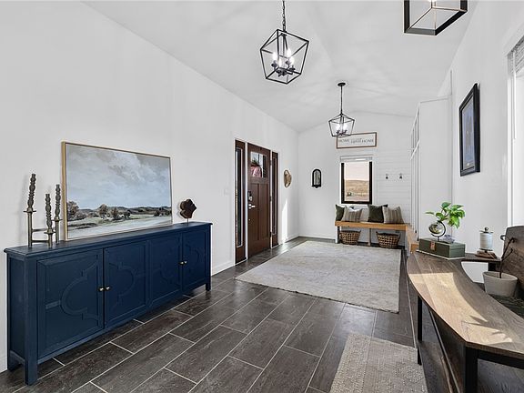 3rd image of 3801 Spring Creek Rd