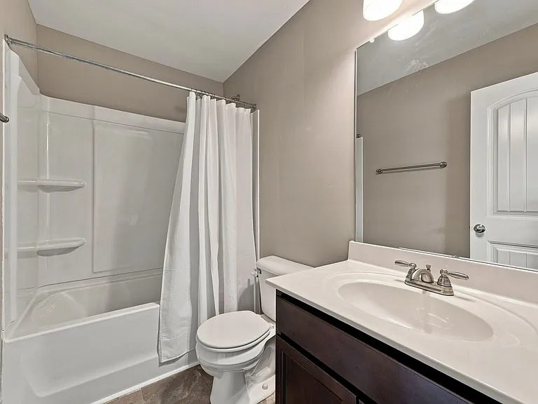 248 Alexander Blvd — Photo 23