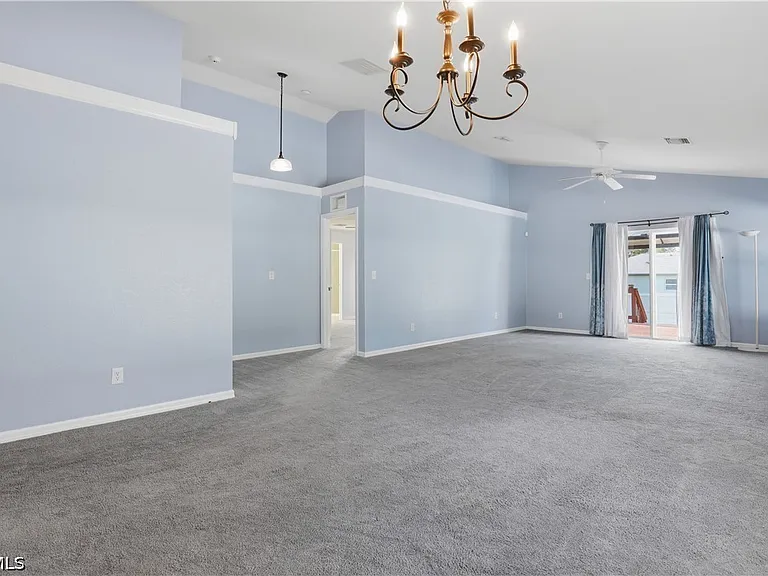 3005 41st St W — Photo 22