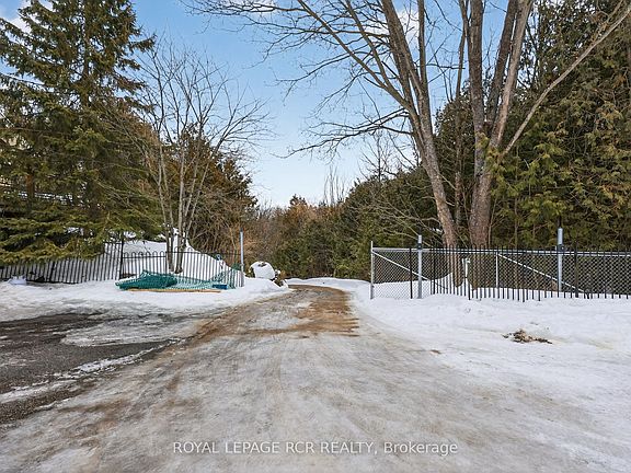 5th image of 307209 Hockley Rd