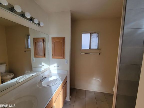 5th image of 12492 Wendy Reed Dr