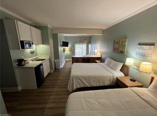 602 W Fort Macon Rd, Atlantic Beach, NC 28512