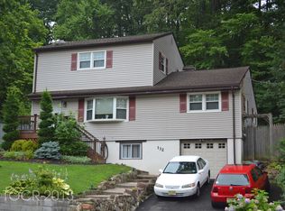 132 Rafkind Rd, Bloomingdale, NJ 07403
