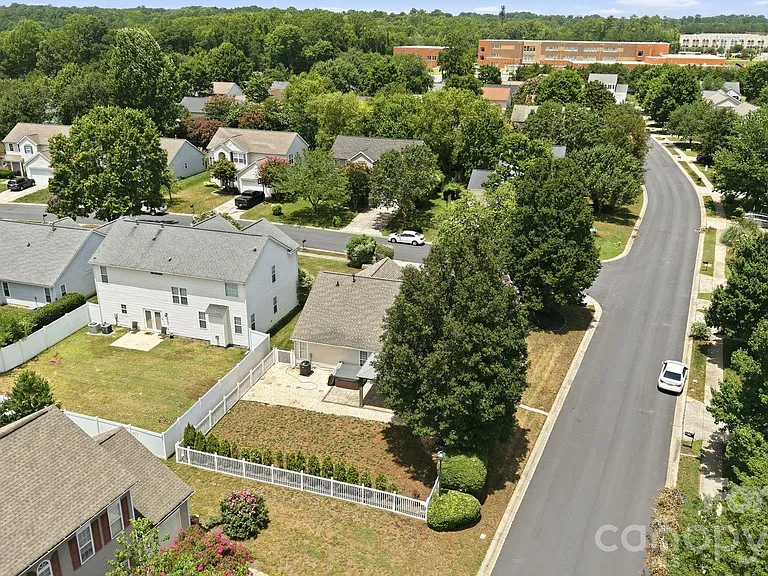 9501 Constitution Hall Dr — Photo 35