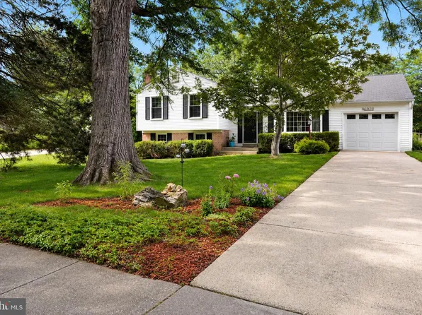 2518 Lindley Ter, Rockville, MD 20850