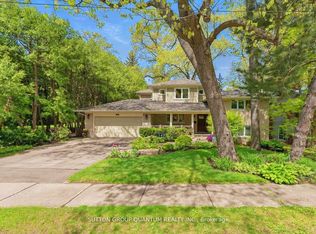 347 Pinetree Way, Mississauga, ON L5G 2R4