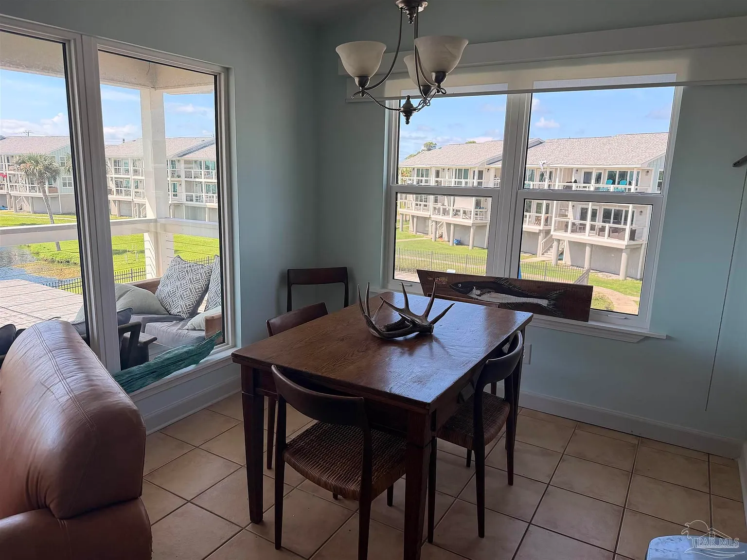 2 bed, 998 sqft, $2,500 — Photo 3