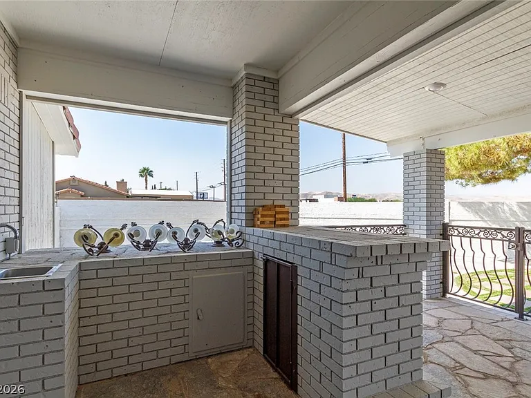 60 E Levi Ave — Photo 68