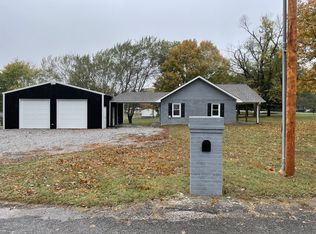 135 Locust Dr, Erin, TN 37061