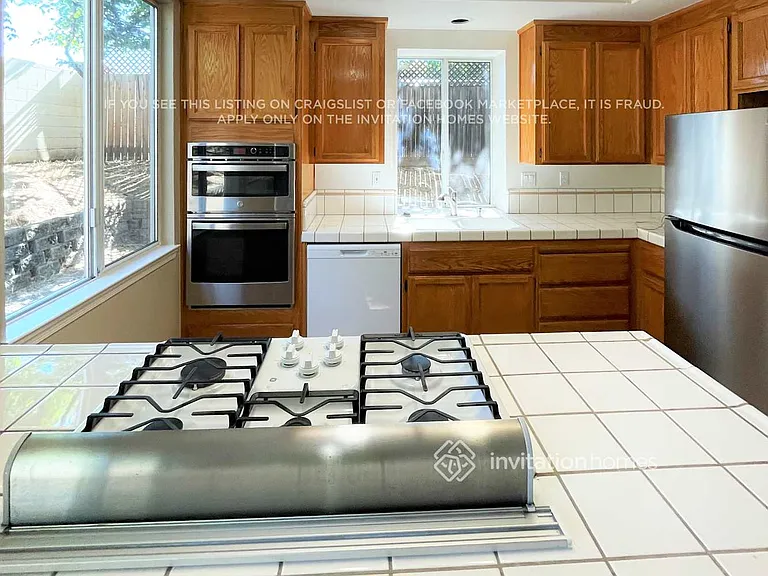 2245 Fallwater Ln — Photo 7