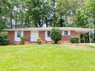 816 Needle Dr, Forest Park, GA 30297