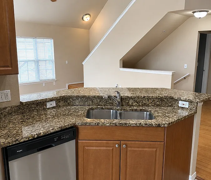 5541 Rosehill Rd #203 — Photo 6