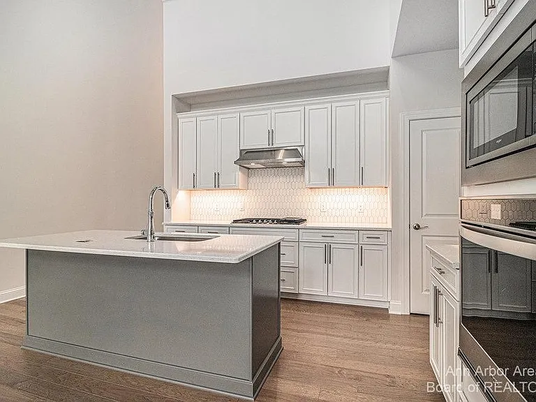 3343 Roseford Blvd — Photo 14