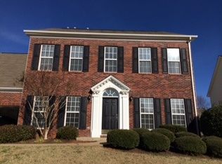4 Silverthorn Ct, Simpsonville, SC 29681