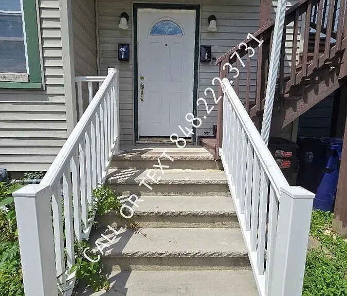 559 Groom St #1ST FL — Photo 2