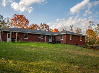 794 Shaw Rd, Hollidaysburg, PA 16648