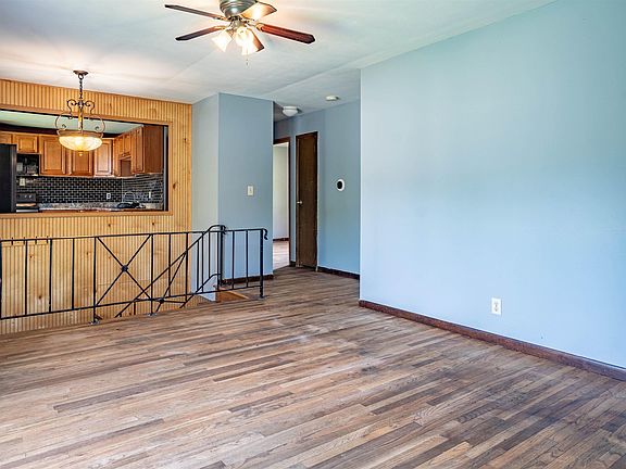 4th image of 4022 W Courtland St