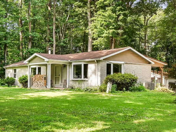 233 Acorn Ln, Lititz, PA 17543