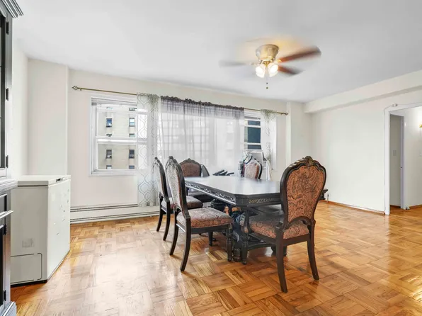 6 Fordham Hill Oval image 6 of 25