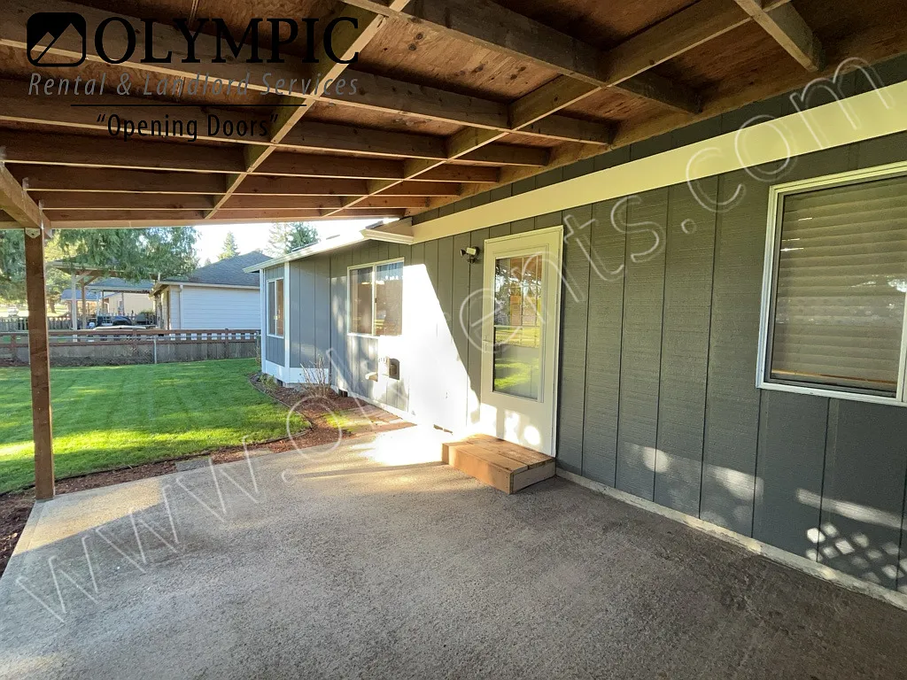 3 bed 2.5 bath on 14th hole in Capitol City Golf Estates! — Photo 3