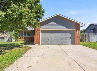 1610 E Summerwood St, Goddard, KS 67052
