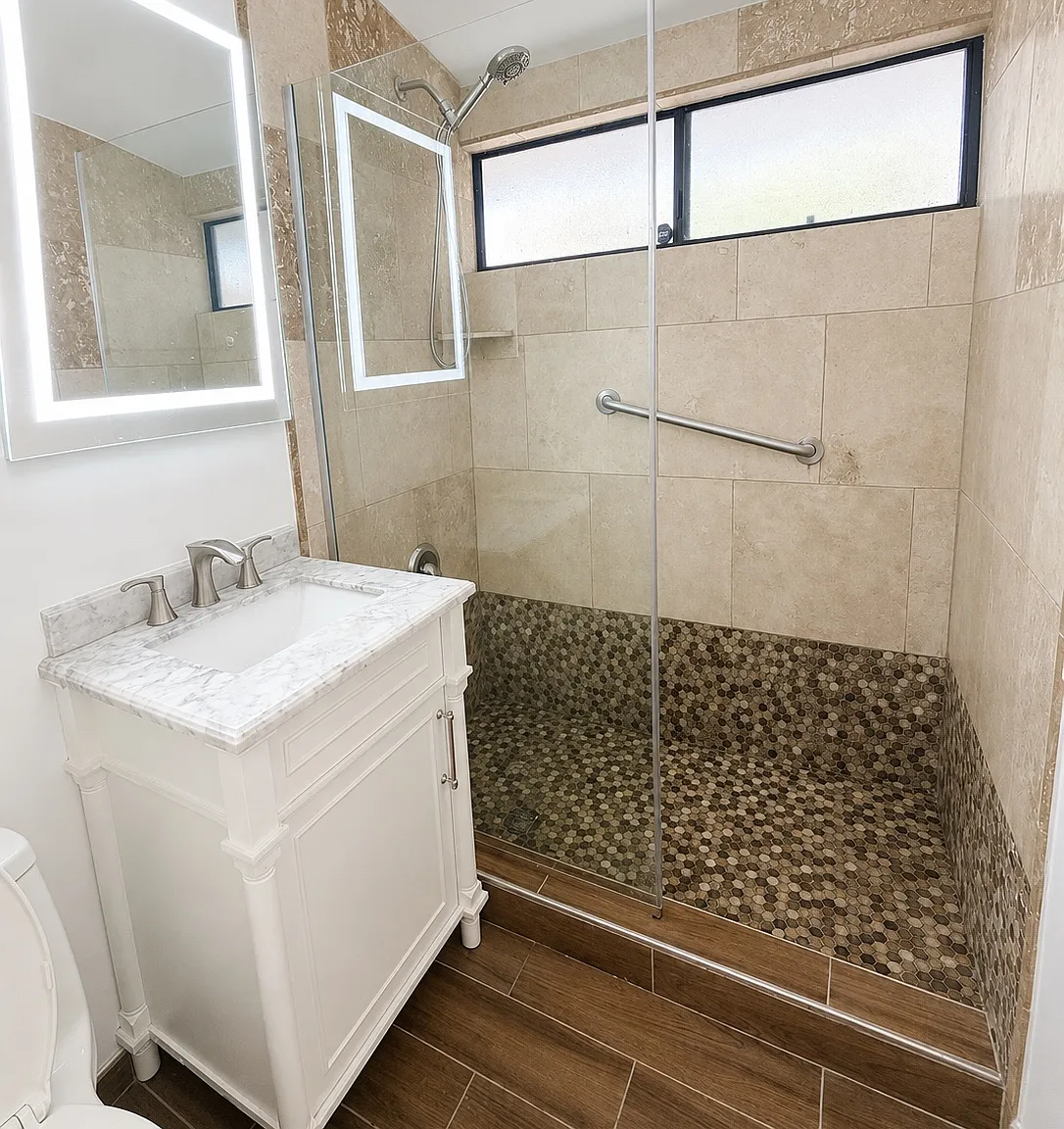 7950 Capistrano Ave — Photo 2