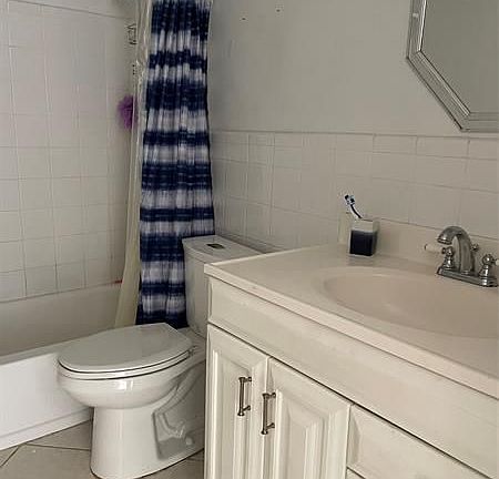 4th image of 230 N Federal Hwy APT 104