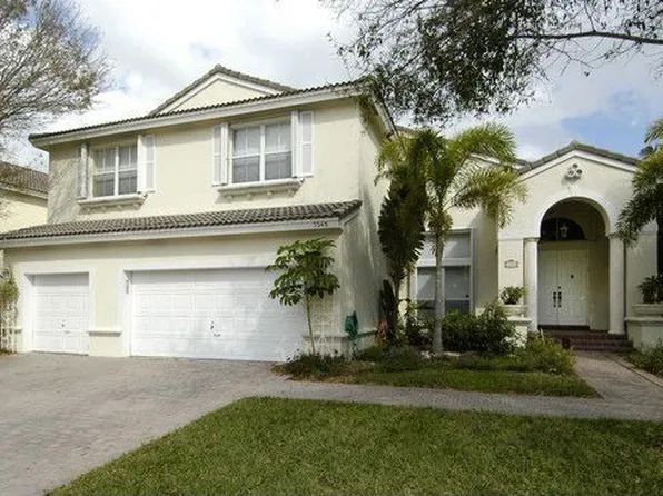 5348 SW 34th St, Hollywood, FL 33023