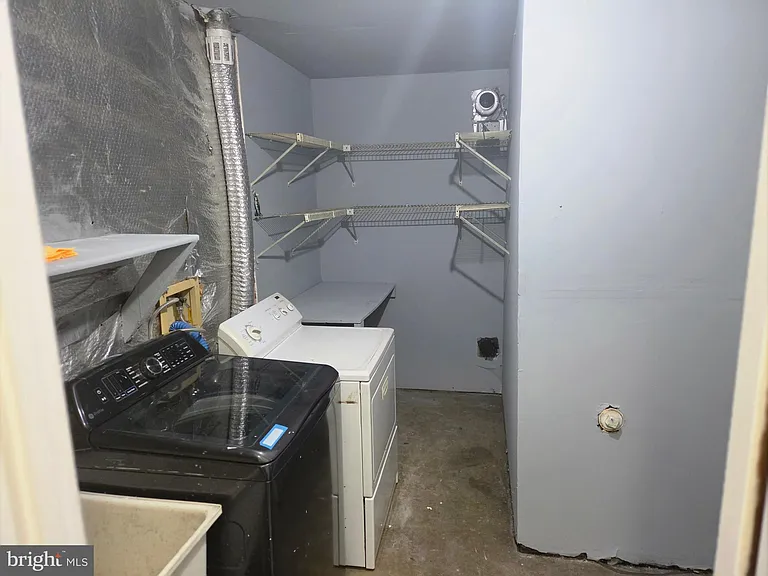 16400 Candy Hill Rd — Photo 33