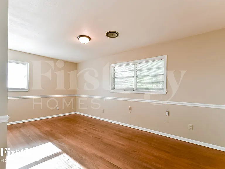 416 Cardinal Dr — Photo 11