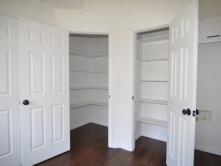 3724 Woodshadow Ln — Photo 14