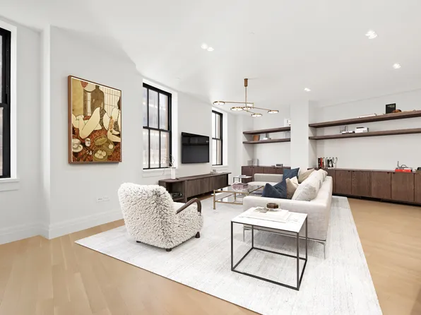 100 Barclay Street image 3 of 24