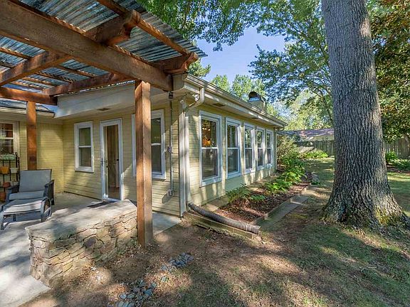 5th image of 9409 Danese Ln SE