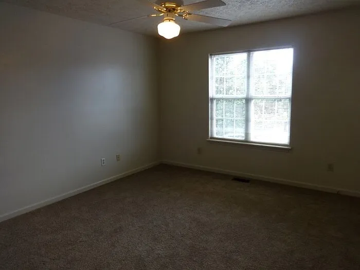 919 Pedro Dr — Photo 6