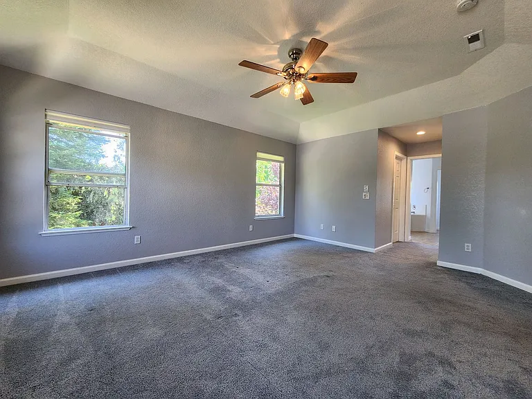 9609 Lord Dr — Photo 29