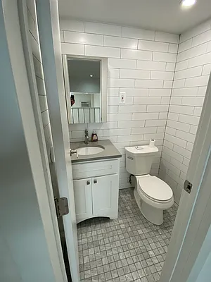 Rented by Mallory Management Corp | media 15