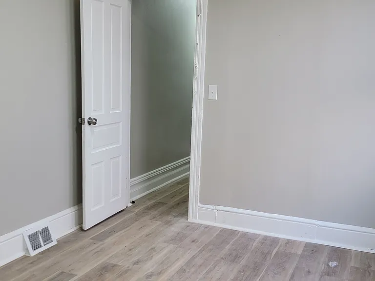 1743 Rose St — Photo 14