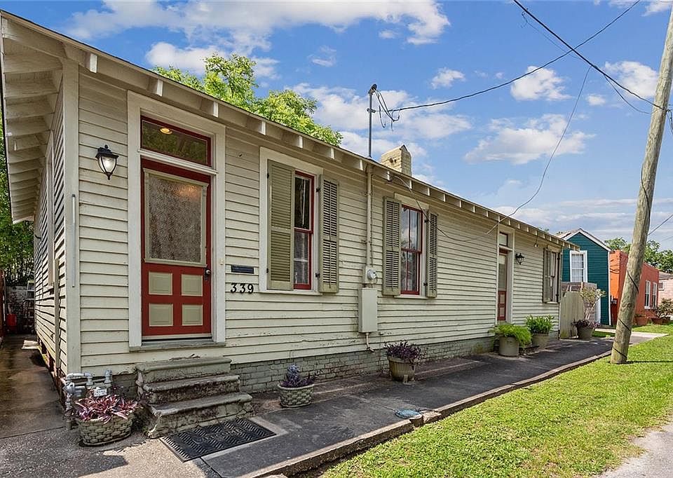 1st image of 339 Evelina St