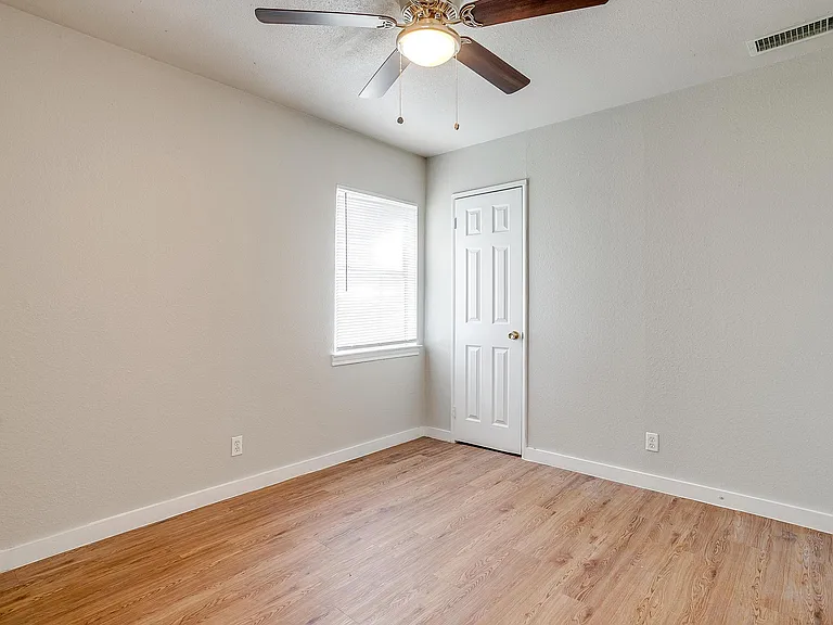 3417 S University Dr #C — Photo 12