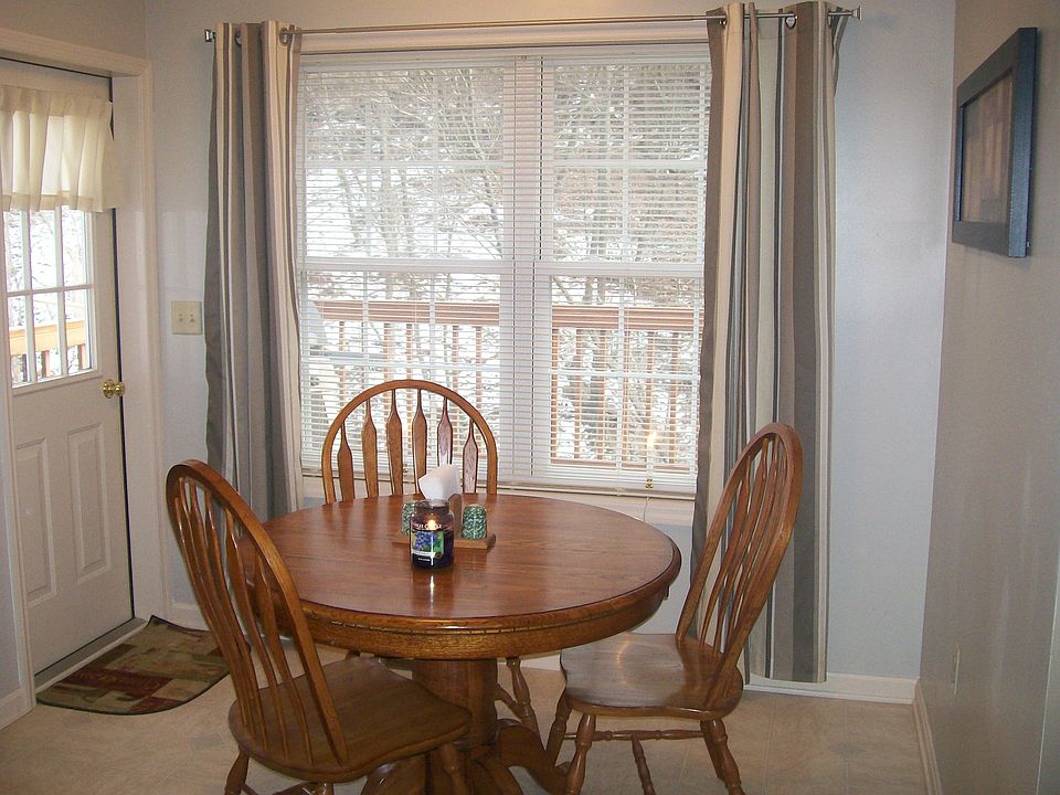 1st image of 3 Lee Ct