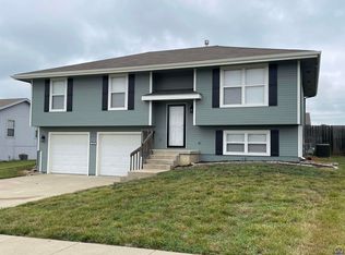 7038 SW 17th Ter, Topeka, KS 66615