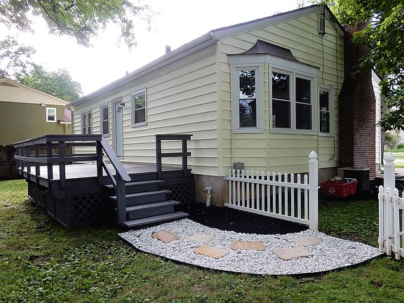 4th image of 281 E College Ave