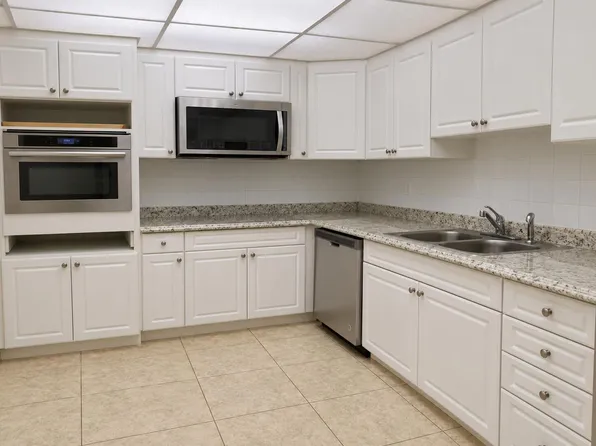 3801 S Ocean Dr, Hollywood, FL