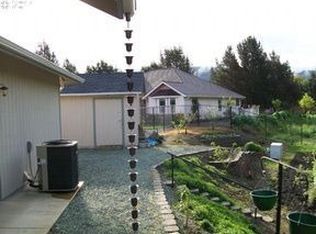 440 SE Woody Ct, Myrtle Creek, OR 97457