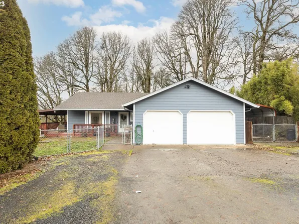 302 Enos St, Amity, OR 97101