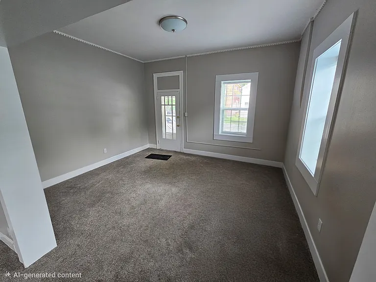 1313 Cincinnati St — Photo 12
