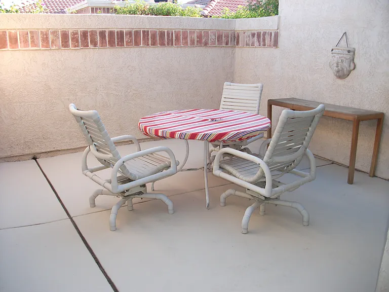 49181 Eisenhower Dr — Photo 23